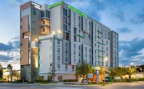 Wyndham Garden Miami International Airport